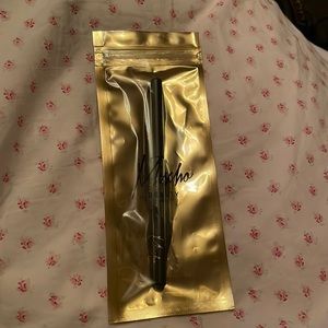 Mischa Beauty Lip Liner